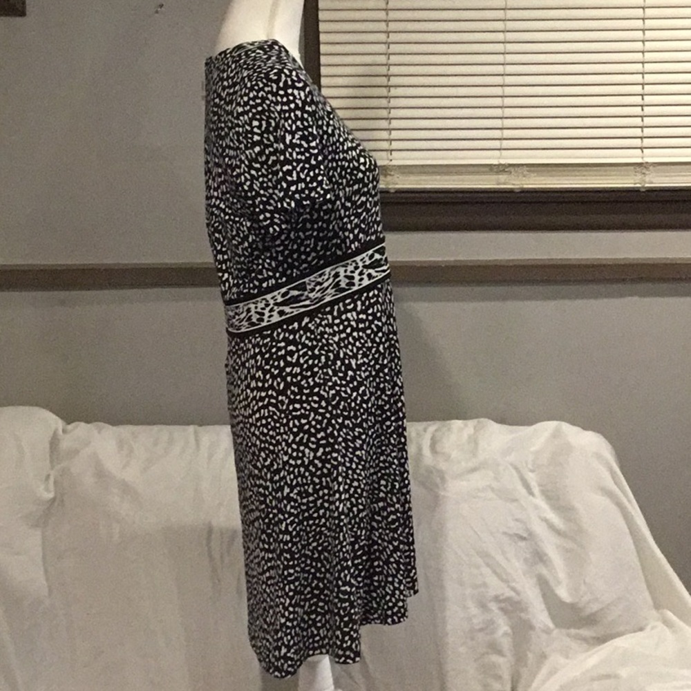 Brand New Michael Kors Dress with tag
GA2 - Picture 4 of 6
